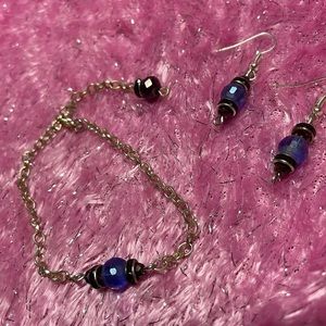 Pair bundle earnings and a matching bracelet